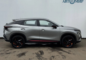 Подержанный автомобиль Omoda C5 2024 года (4 фото)