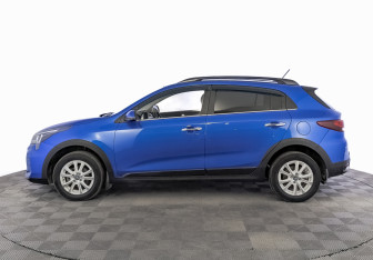 Подержанный автомобиль Kia Rio Hatchback 2021 года (8 фото)