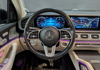 Подержанный автомобиль Mercedes-Benz GLE 2021 года (19 фото)