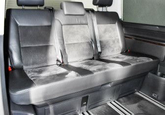 Подержанный автомобиль Volkswagen Multivan 2012 года (9 фото)