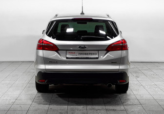 Подержанный автомобиль Ford Focus Wagon 2017 года (5 фото)