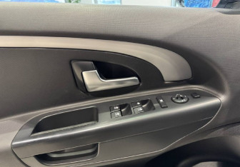 Подержанный автомобиль Kia Ceed Wagon 2010 года (9 фото)