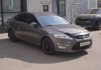 Подержанный автомобиль Ford Mondeo Sedan 2011 года (3 фото)
