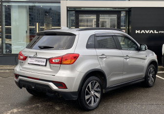 Подержанный автомобиль Mitsubishi ASX 2018 года (5 фото)