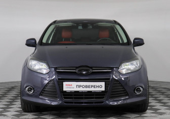 Подержанный автомобиль Ford Focus Hatchback 2013 года (2 фото)
