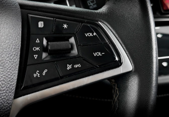 Подержанный автомобиль Москвич 3 2023 года (29 фото)