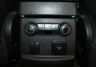 Подержанный автомобиль Ford Explorer 2013 года (11 фото)