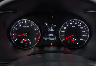 Подержанный автомобиль Kia Rio Hatchback 2020 года (14 фото)