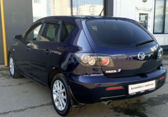 Подержанный автомобиль Mazda 3 Hatchback 2008 года (7 фото)