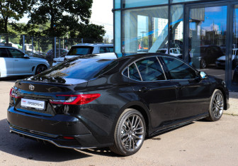 Подержанный автомобиль Toyota Camry Sedan 2026 года (4 фото)