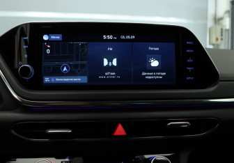 Подержанный автомобиль Hyundai Sonata 2021 года (16 фото)