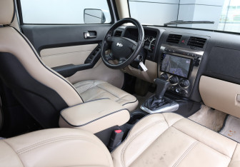 Подержанный автомобиль Hummer H3 Suv 2009 года (10 фото)