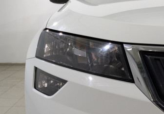 Подержанный автомобиль Skoda Karoq 2020 года (11 фото)