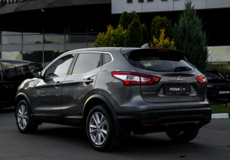 Подержанный автомобиль Nissan Qashqai 2018 года (5 фото)