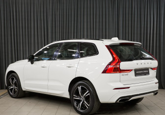 Подержанный автомобиль Volvo XC60 2020 года (4 фото)
