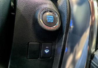 Подержанный автомобиль Toyota Alphard 2019 года (29 фото)