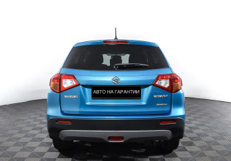 Подержанный автомобиль Suzuki Vitara 2015 года (6 фото)