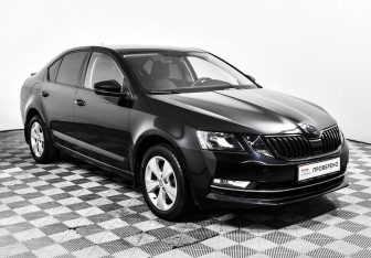 Подержанный автомобиль Skoda Octavia Liftback 2018 года (3 фото)