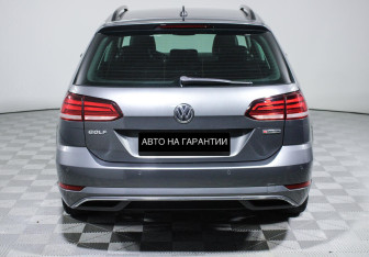 Подержанный автомобиль Volkswagen Golf Wagon 2019 года (4 фото)