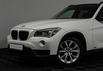 Подержанный автомобиль BMW X1 2013 года (16 фото)