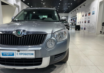 Подержанный автомобиль Skoda Yeti 2012 года (9 фото)