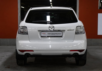 Подержанный автомобиль Mazda CX-7 2011 года (6 фото)