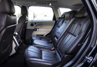 Подержанный автомобиль Land Rover Range Rover Sport 2016 года (17 фото)