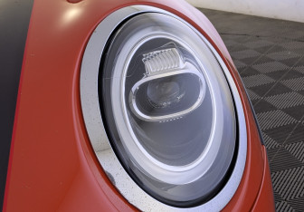 Подержанный автомобиль MINI Hatch 2019 года (11 фото)