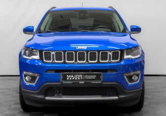 Подержанный автомобиль Jeep Compass 2018 года (2 фото)