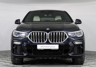 Подержанный автомобиль BMW X6 2019 года (3 фото)