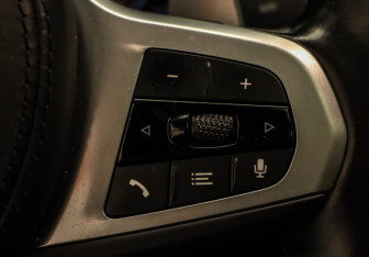 Подержанный автомобиль BMW X4 2021 года (10 фото)