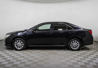 Подержанный автомобиль Toyota Camry Sedan 2014 года (8 фото)