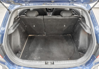 Подержанный автомобиль Kia Rio Hatchback 2021 года (10 фото)