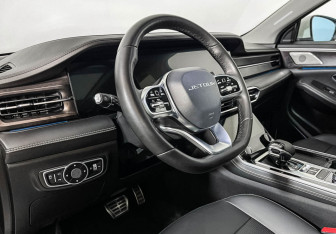 Подержанный автомобиль Jetour X90 Plus 2023 года (13 фото)