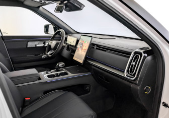 Новый Jaecoo J7 2025 (9 фото)