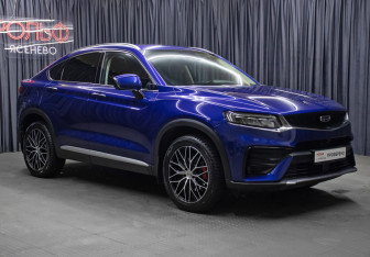 Подержанный автомобиль Geely Tugella 2022 года (3 фото)