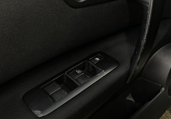 Подержанный автомобиль Nissan Qashqai 2012 года (16 фото)