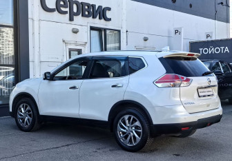 Подержанный автомобиль Nissan X-Trail 2017 года (7 фото)