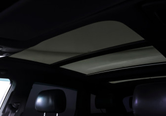 Подержанный автомобиль Audi Q7 2009 года (16 фото)