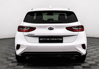 Подержанный автомобиль Kia Ceed Hatchback 2019 года (4 фото)