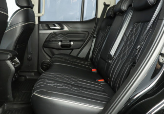 Подержанный автомобиль Tank 300 2023 года (10 фото)