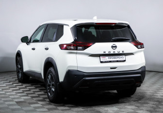 Подержанный автомобиль Nissan Rogue 2020 года (7 фото)