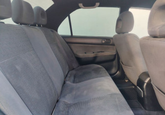 Подержанный автомобиль Mitsubishi Lancer Sedan 2005 года (11 фото)