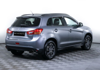 Подержанный автомобиль Mitsubishi ASX 2013 года (5 фото)