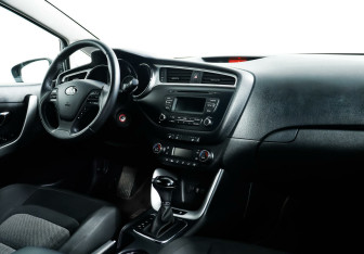 Подержанный автомобиль Kia Ceed Hatchback 2018 года (9 фото)