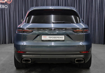 Подержанный автомобиль Porsche Cayenne 2018 года (6 фото)