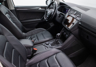 Подержанный автомобиль Volkswagen Tiguan 2020 года (9 фото)