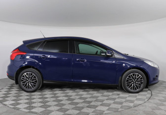 Подержанный автомобиль Ford Focus Hatchback 2012 года (4 фото)