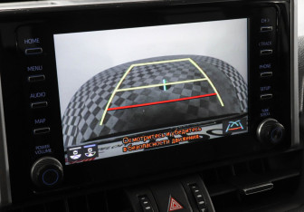 Подержанный автомобиль Toyota RAV4 2021 года (10 фото)