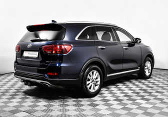 Подержанный автомобиль Kia Sorento 2019 года (5 фото)